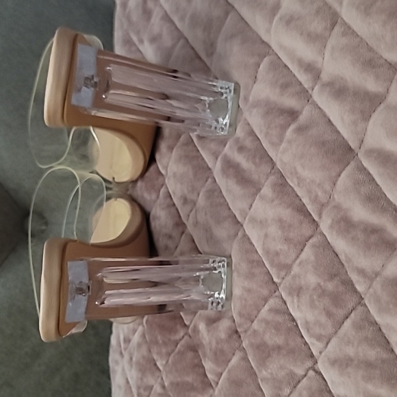 MISS LOLA HEELS - Picture 3 of 4